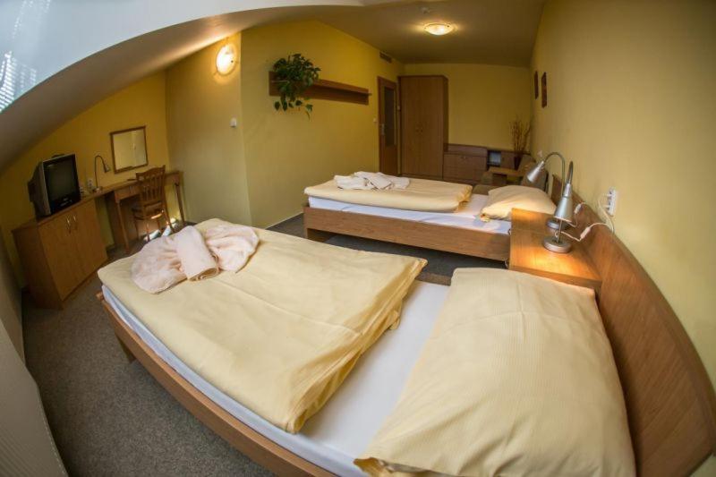 Hotel Na Jizni プルジェロフ エクステリア 写真