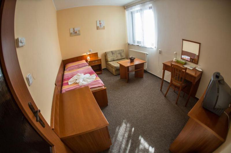 Hotel Na Jizni プルジェロフ エクステリア 写真