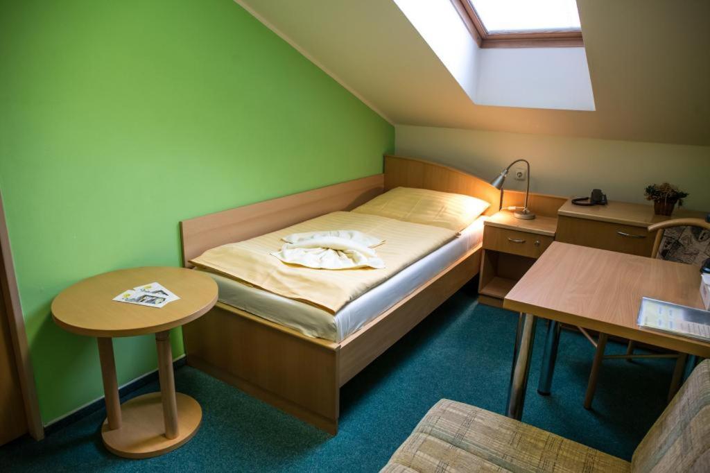 Hotel Na Jizni プルジェロフ エクステリア 写真